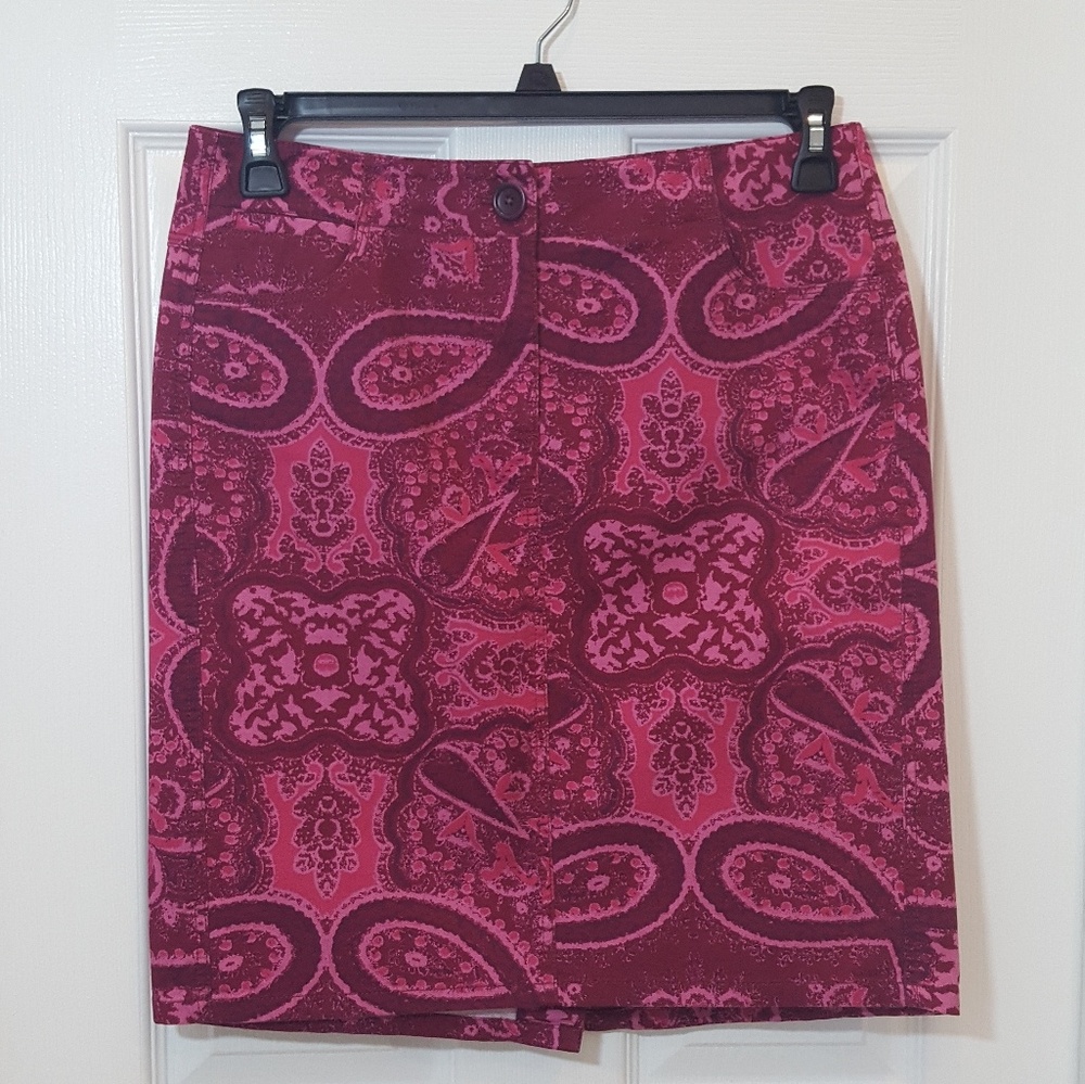 Ann Taylor Pink Maroon Paisley Print skirt
